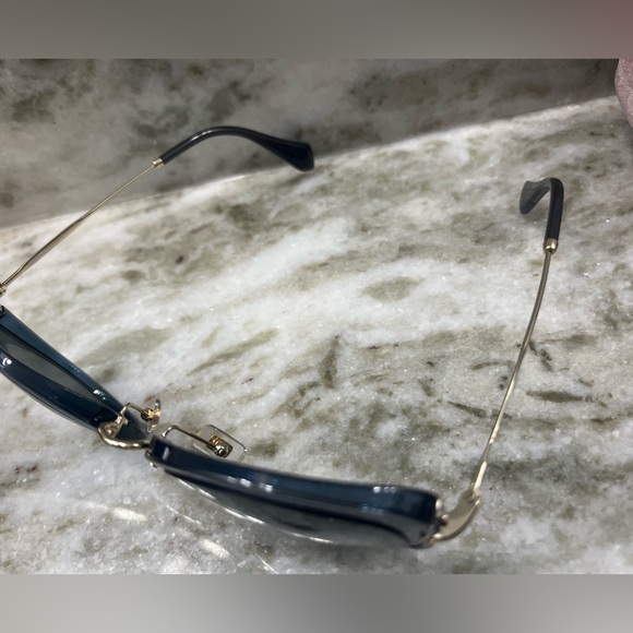 Miu Miu sunglasses - Picture 2 of 4